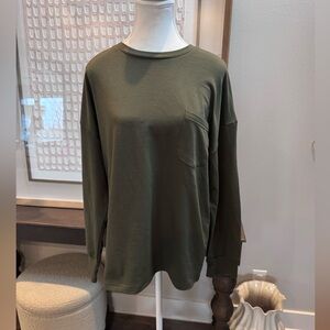BRAND NEW Women’s Large Olive Green Long Sleeve Crew Sweatshirt